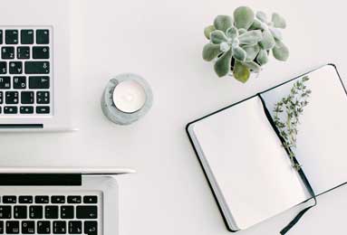 日本国脚手持“战犯”照片合影，英超球队道歉：极为珍视中国球迷，绝非有意冒犯